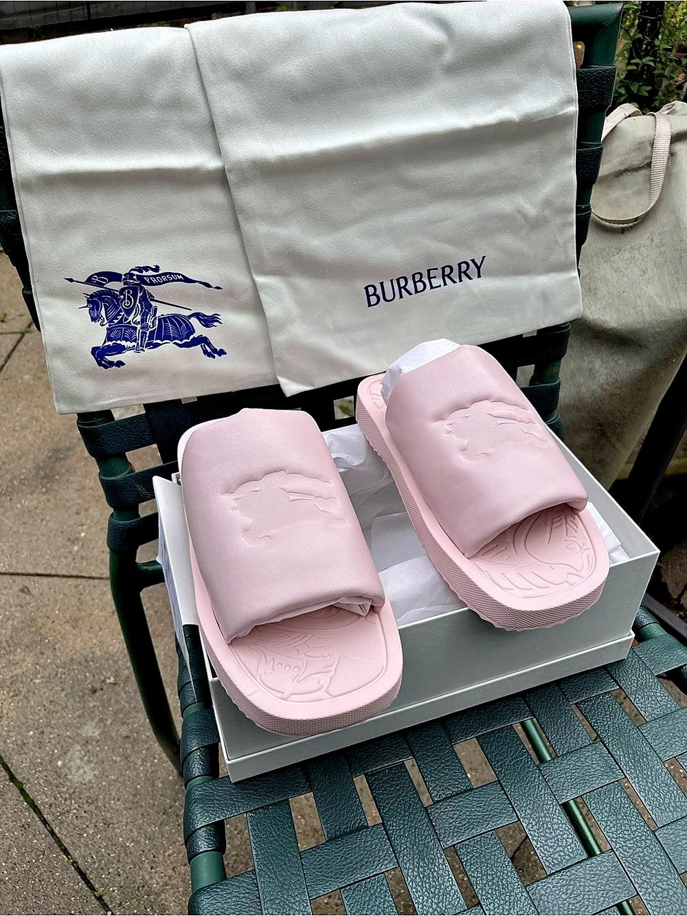 Burberry Leather Pillows Slides Pink EU 40